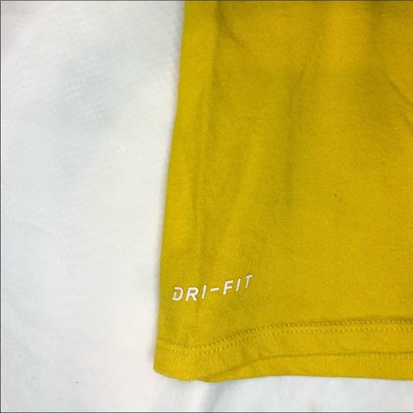 🦋 Nike Lebron James Lakers Tee - Picture 5 of 9